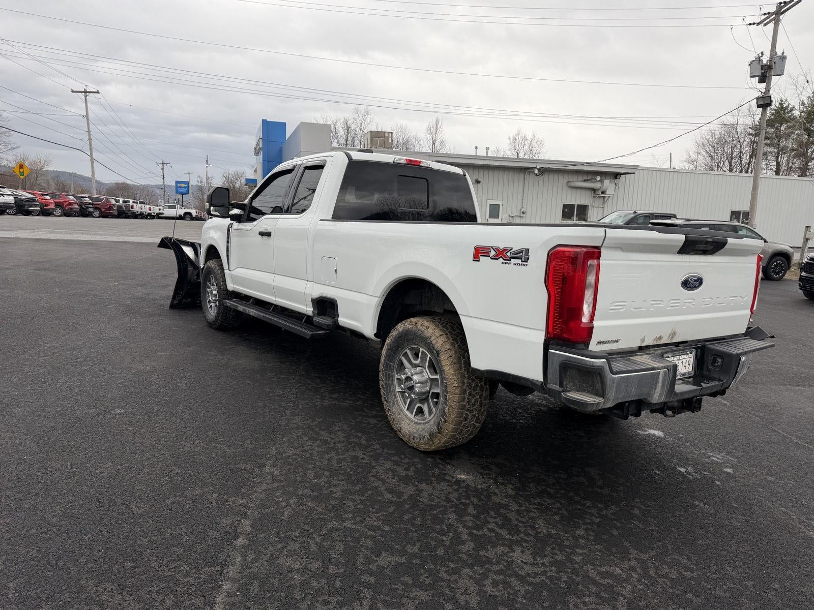 2025 Ford Super Duty F-350 SRW XL
