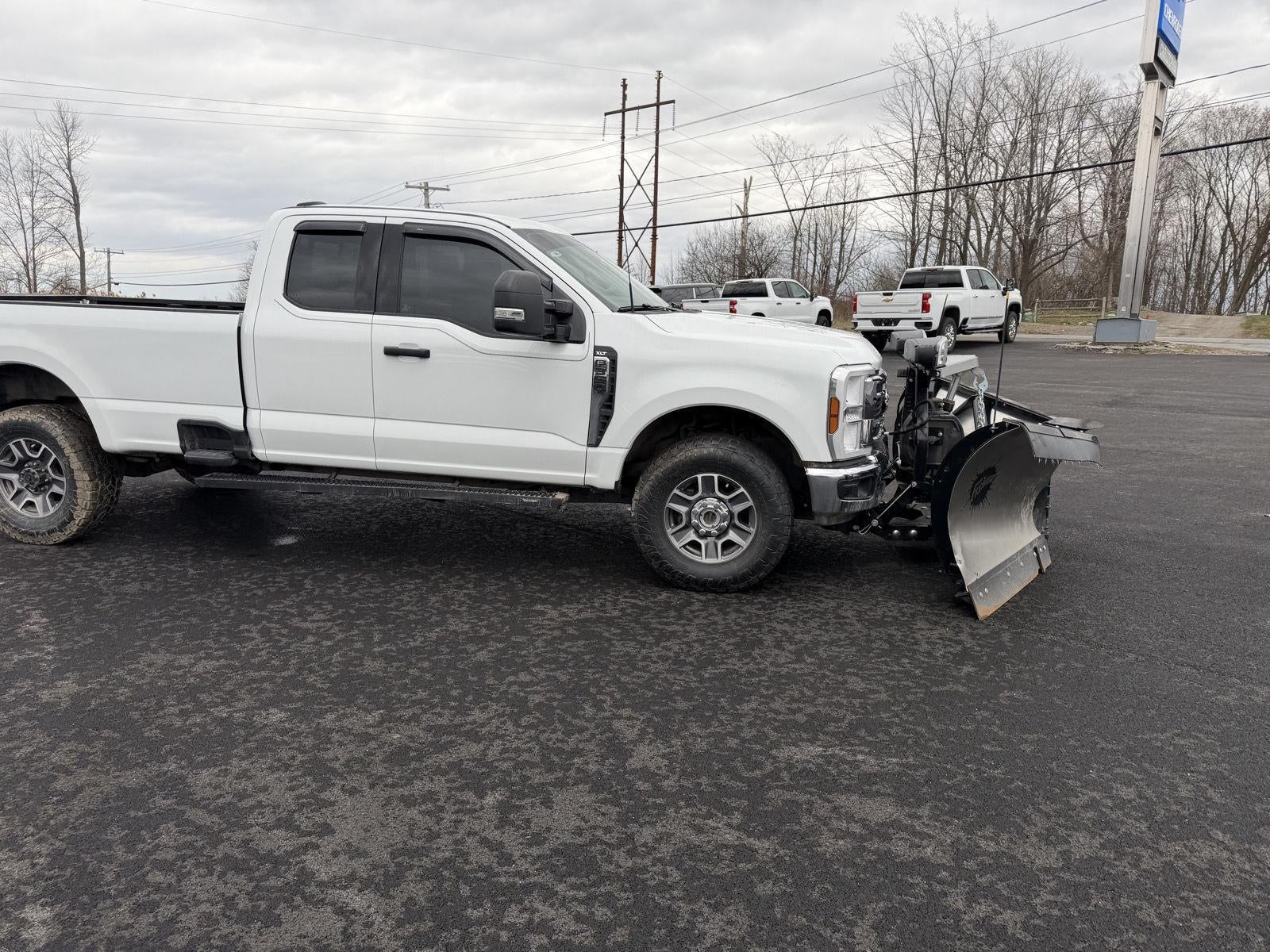 2025 Ford Super Duty F-350 SRW XL