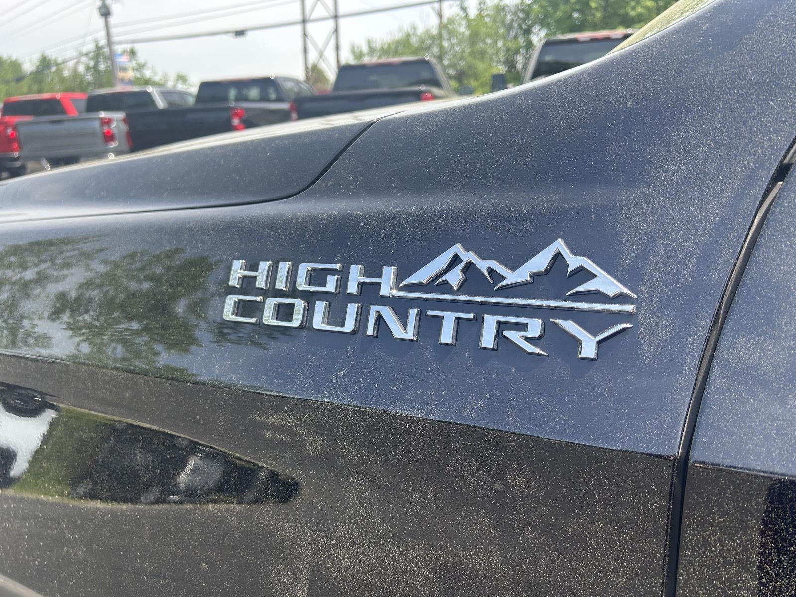 2023 Chevrolet Suburban High Country