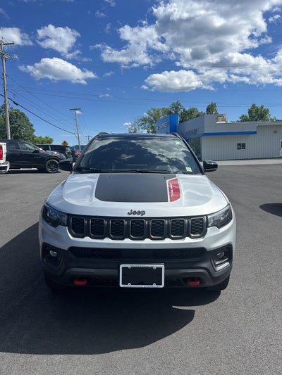 2025 Jeep Compass Trailhawk