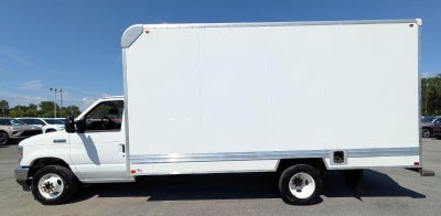 2025 Ford E-Series Cutaway E-350