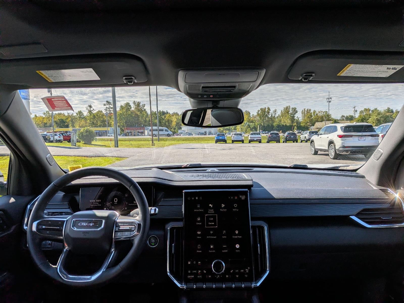2024 GMC Acadia Elevation