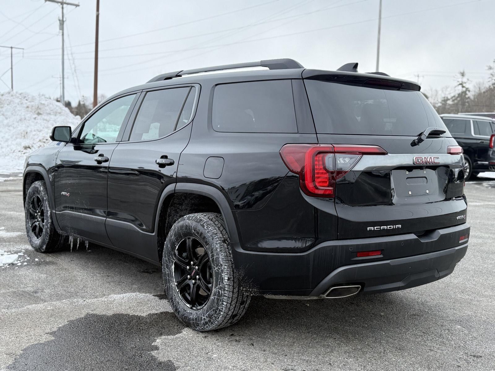 2021 GMC Acadia AT4