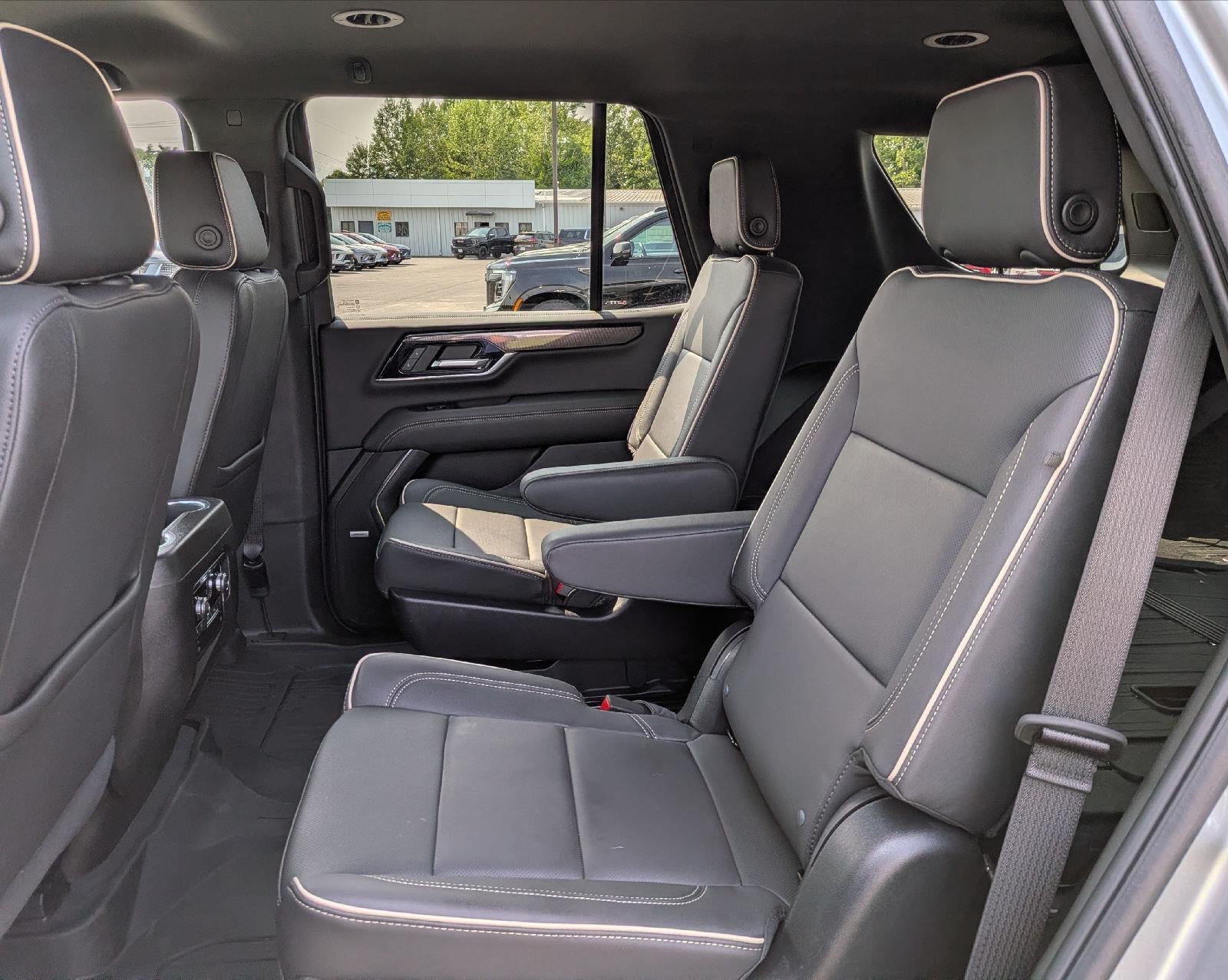 2025 GMC Yukon Elevation