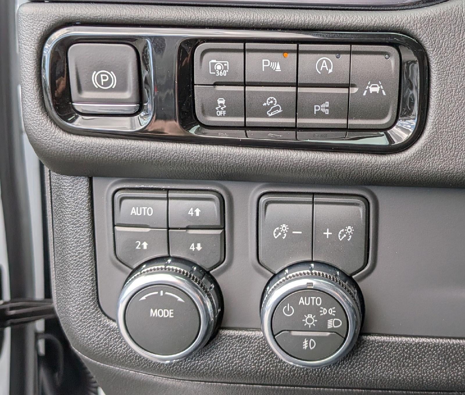 2027 GMC Yukon AT4