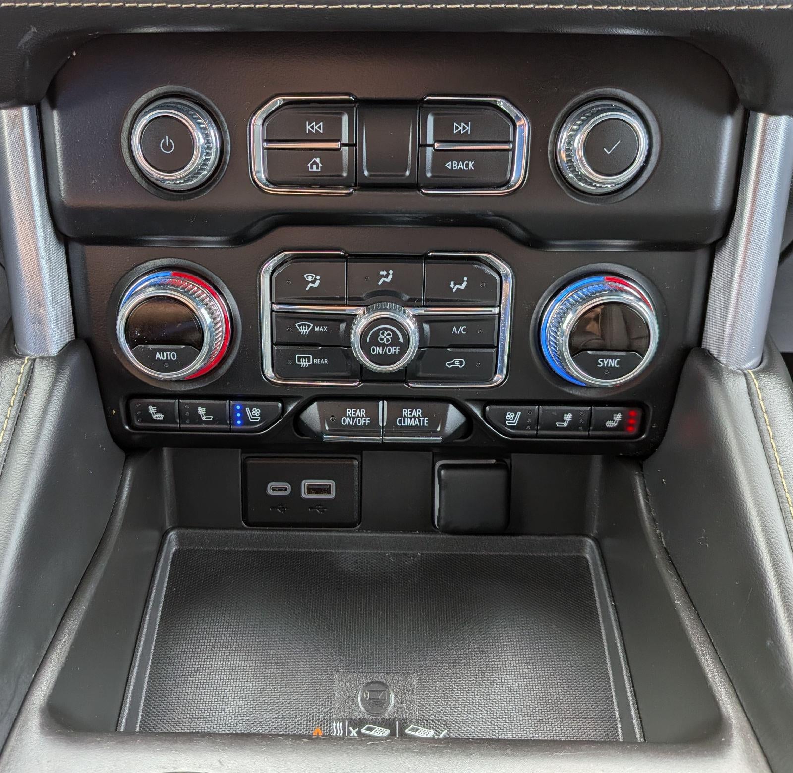 2023 GMC Yukon XL SLT