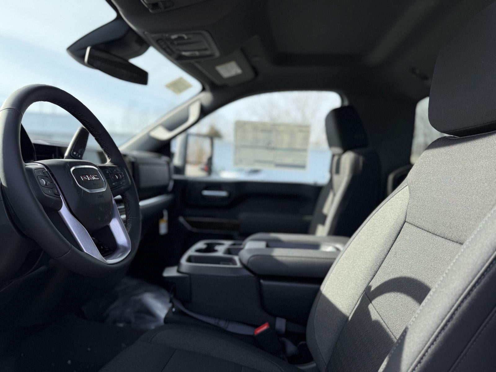 2025 GMC Sierra 3500 HD SLE