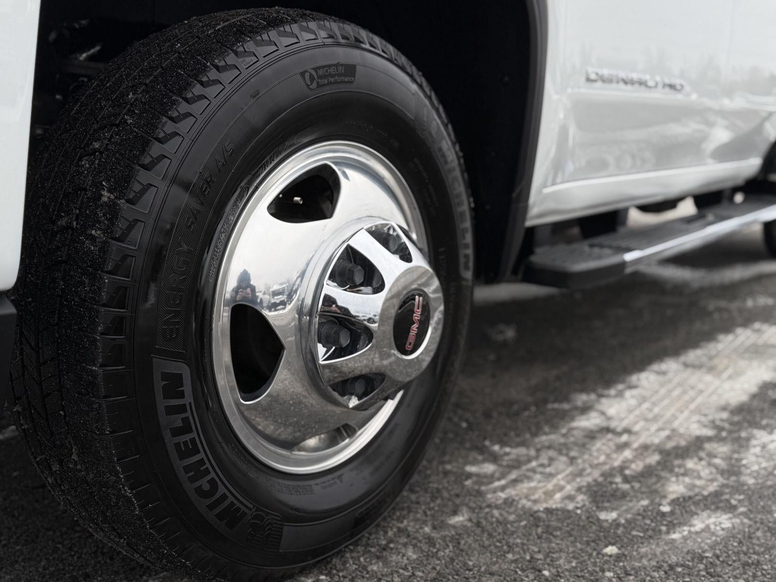 2023 GMC Sierra 3500 HD Denali