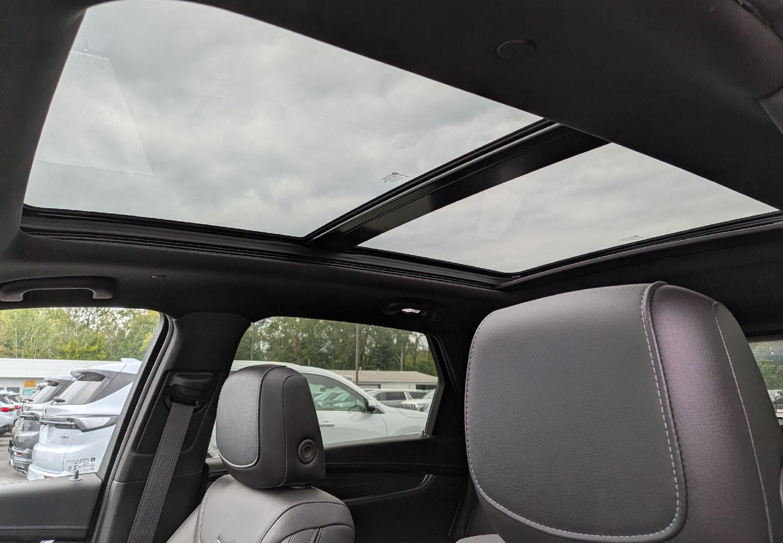 2022 Cadillac XT5 AWD Premium Luxury