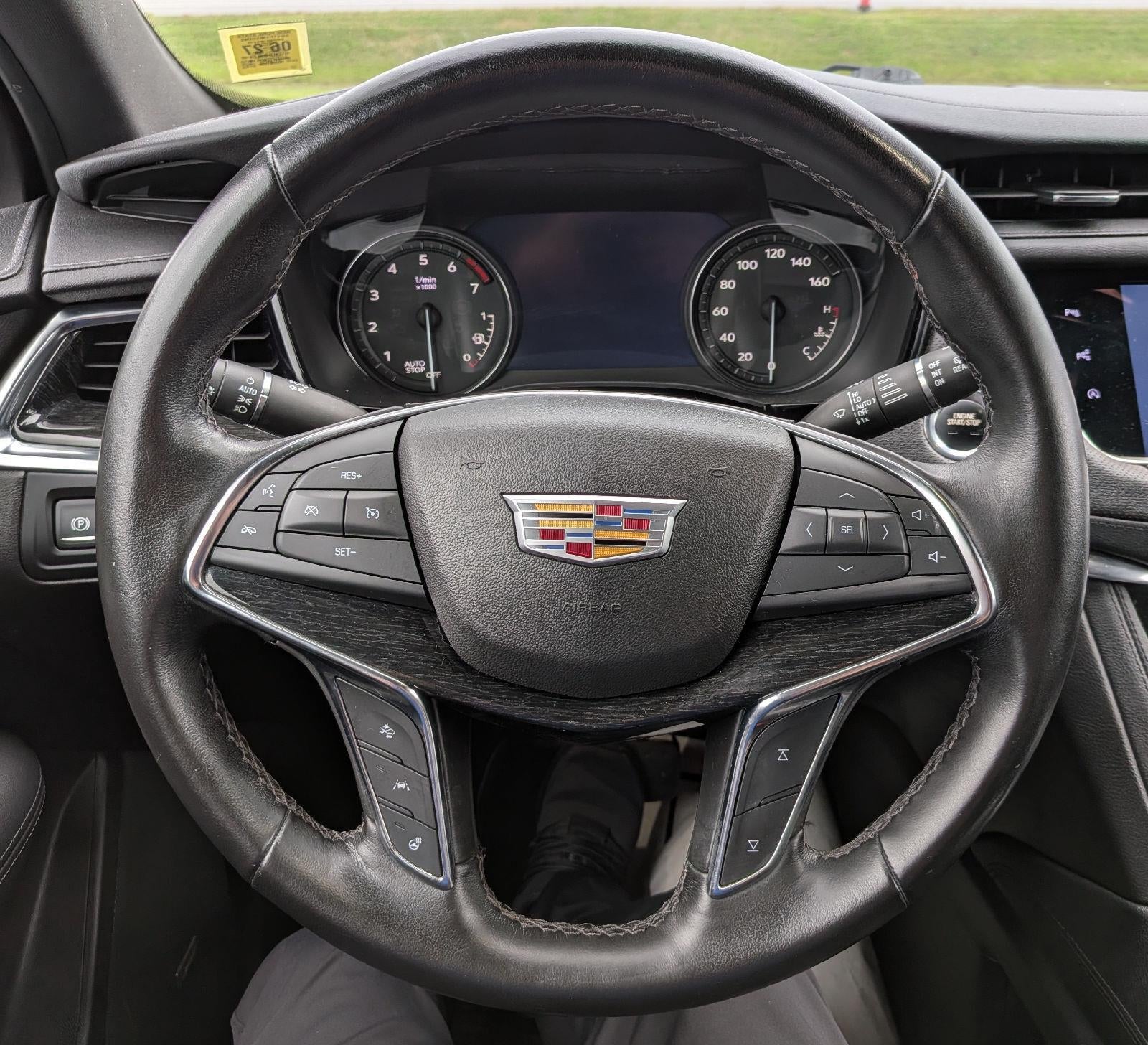 2022 Cadillac XT5 AWD Premium Luxury