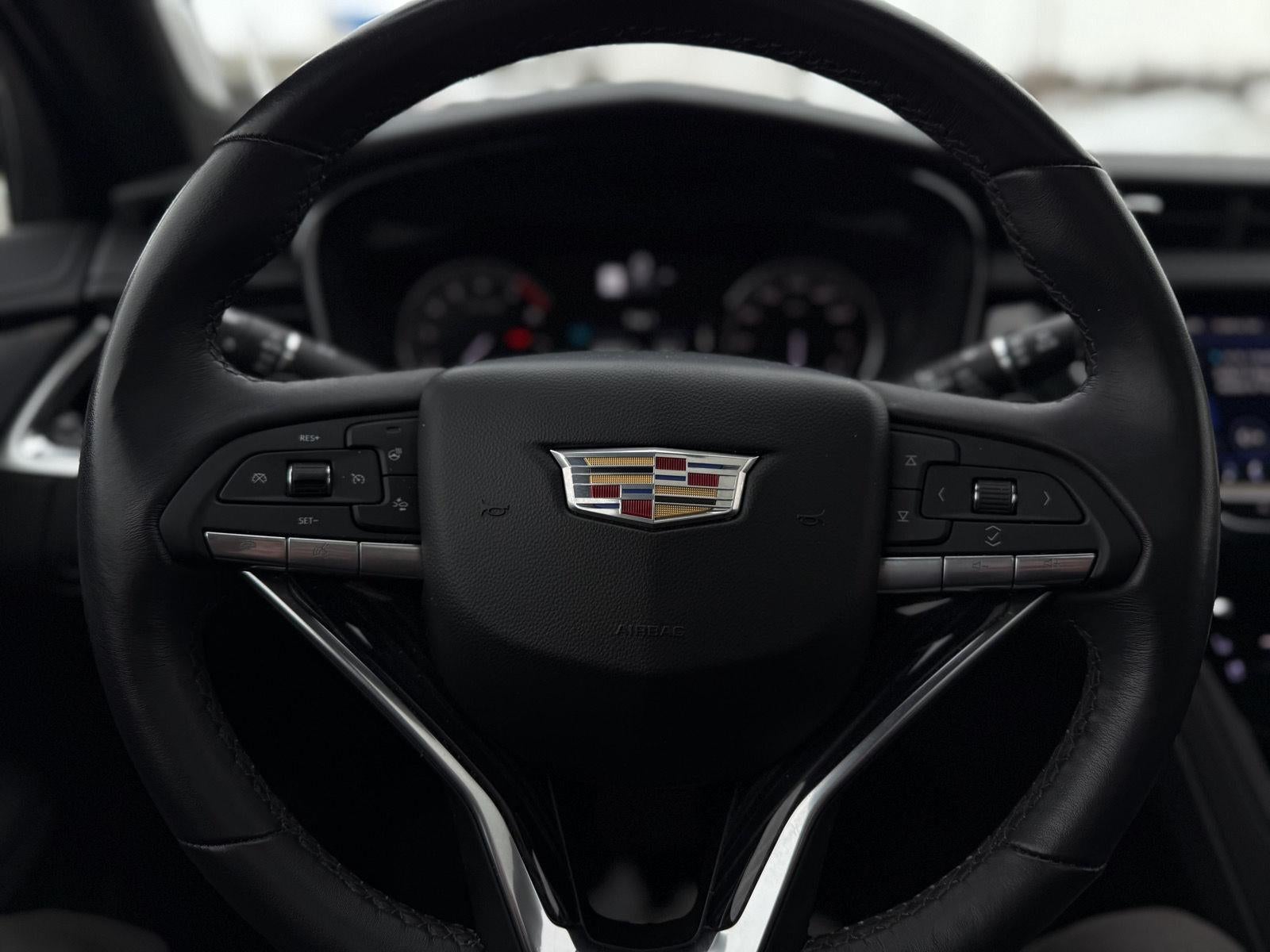 2023 Cadillac XT6 Premium Luxury