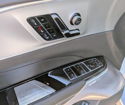 2027 Cadillac LYRIQ Premium Luxury