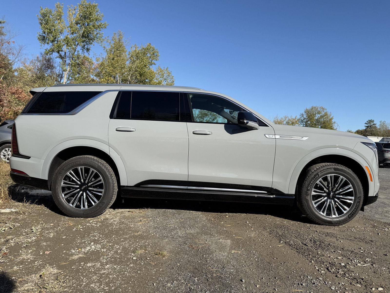 2026 Cadillac ESCALADE IQL Luxury