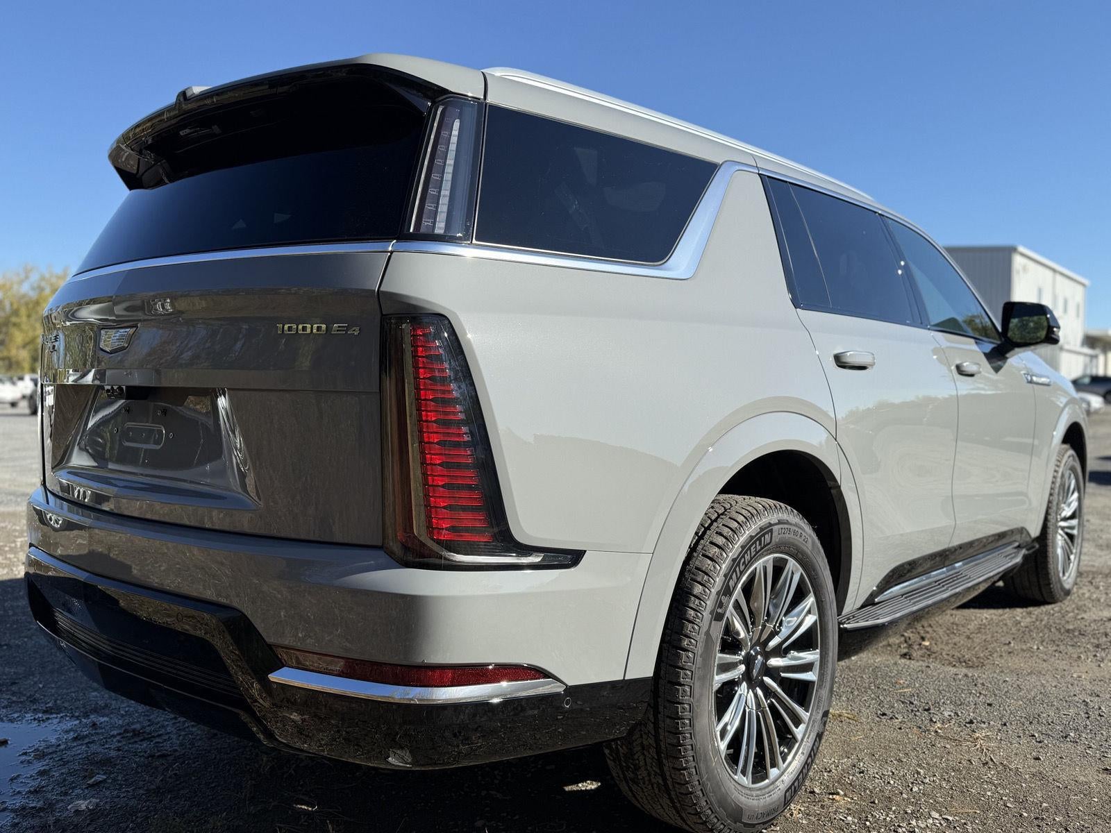 2026 Cadillac ESCALADE IQL Luxury