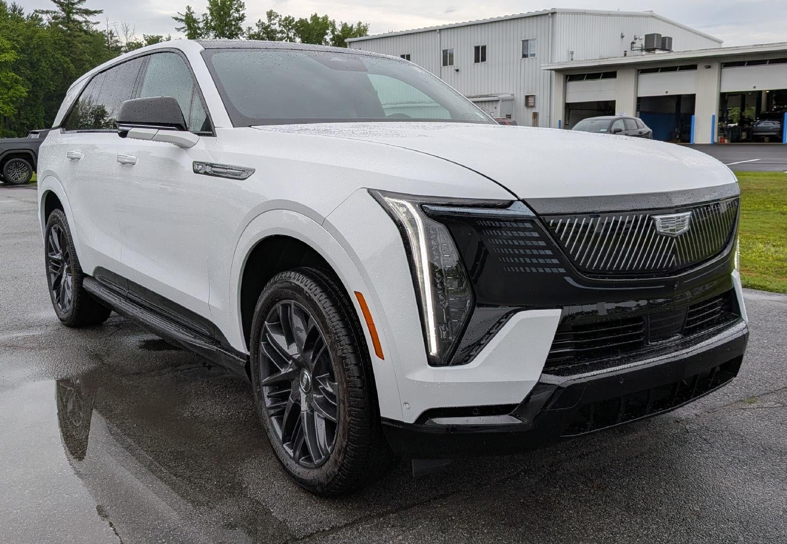 2025 Cadillac ESCALADE IQ Sport 1