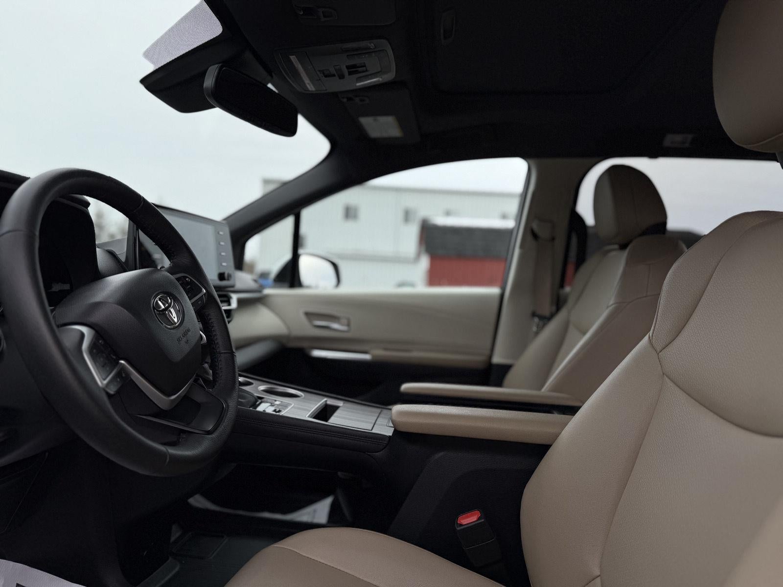 2023 Toyota Sienna XLE