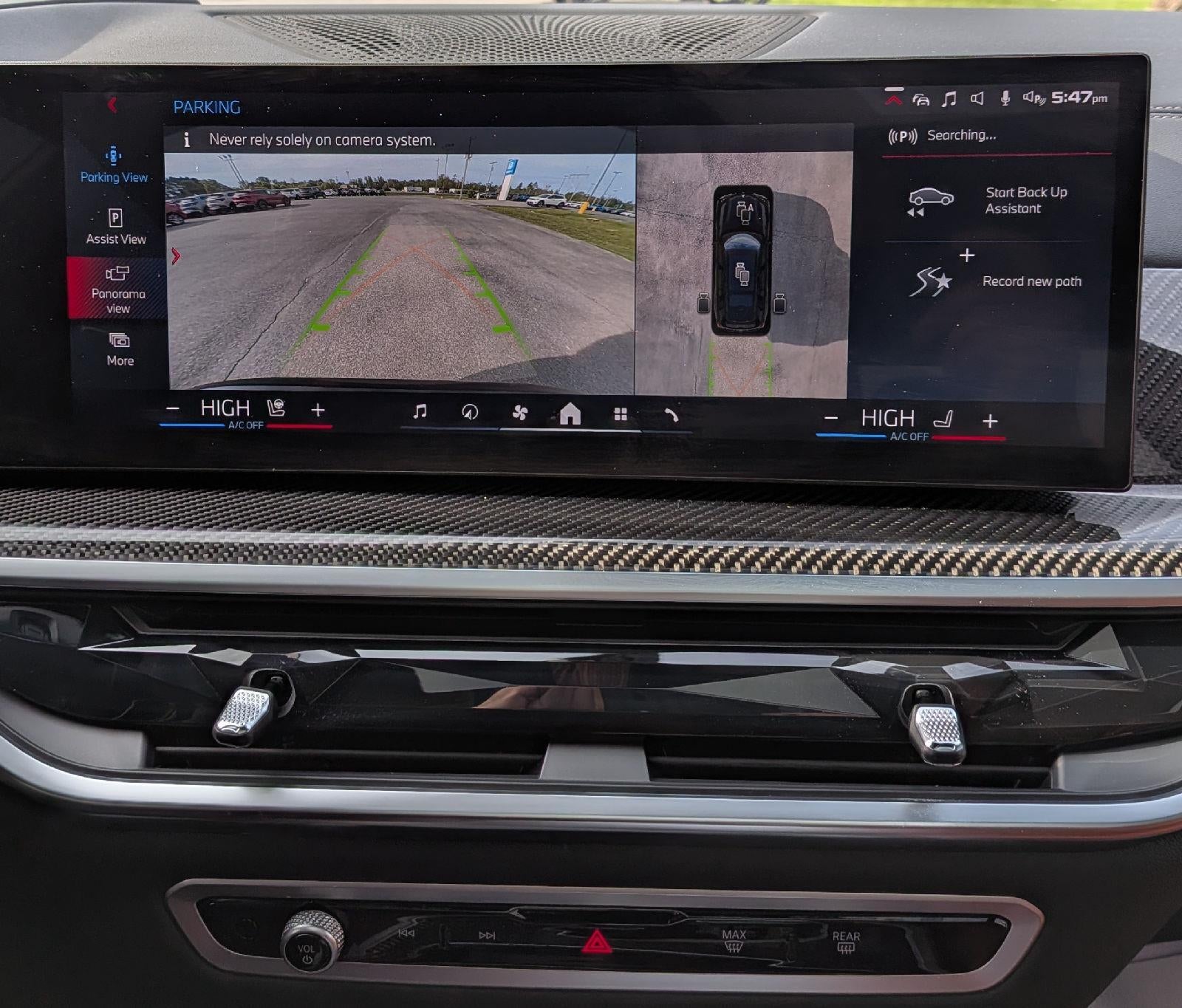2025 BMW X7 M60i