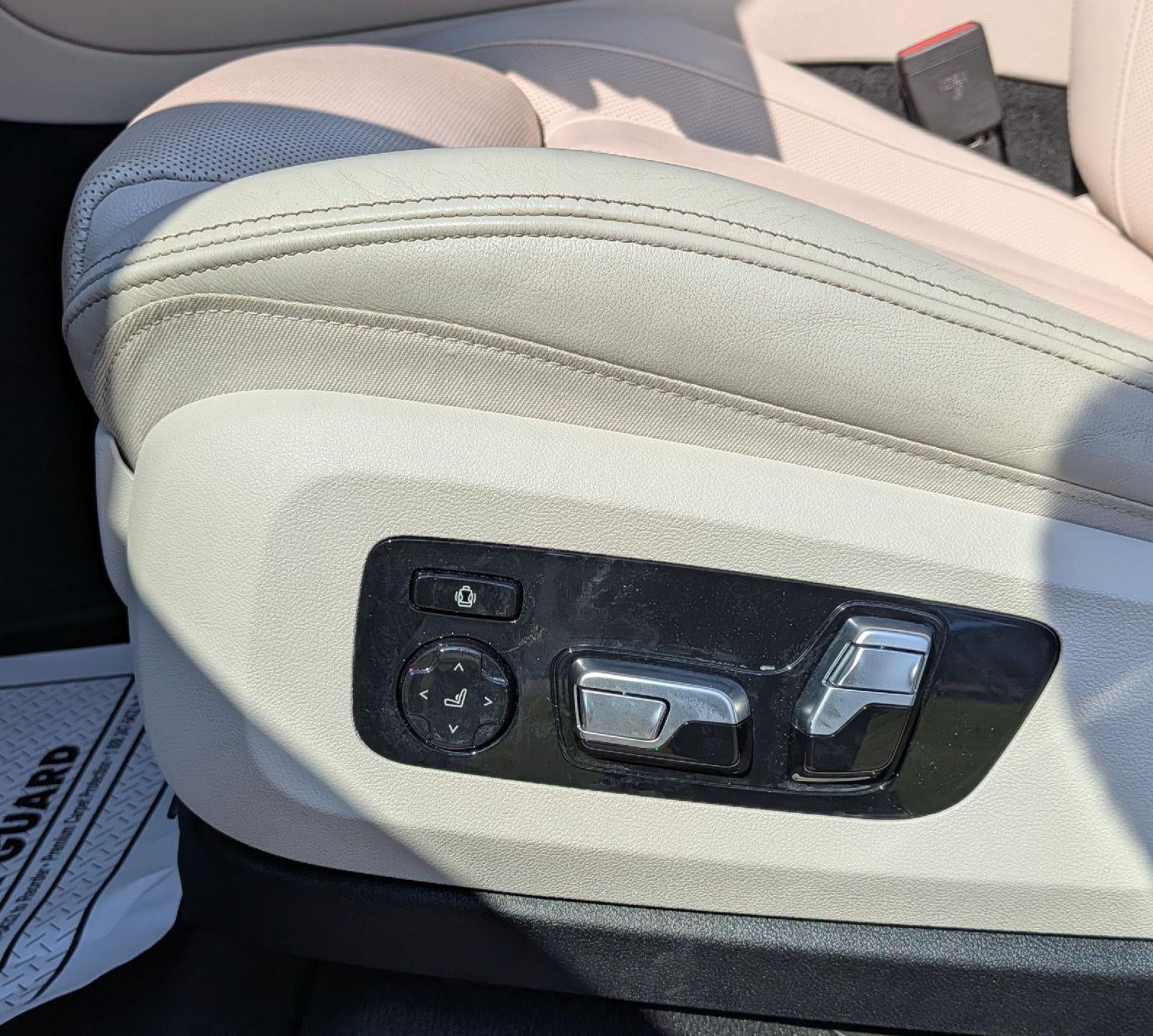 2020 BMW X5 M50i