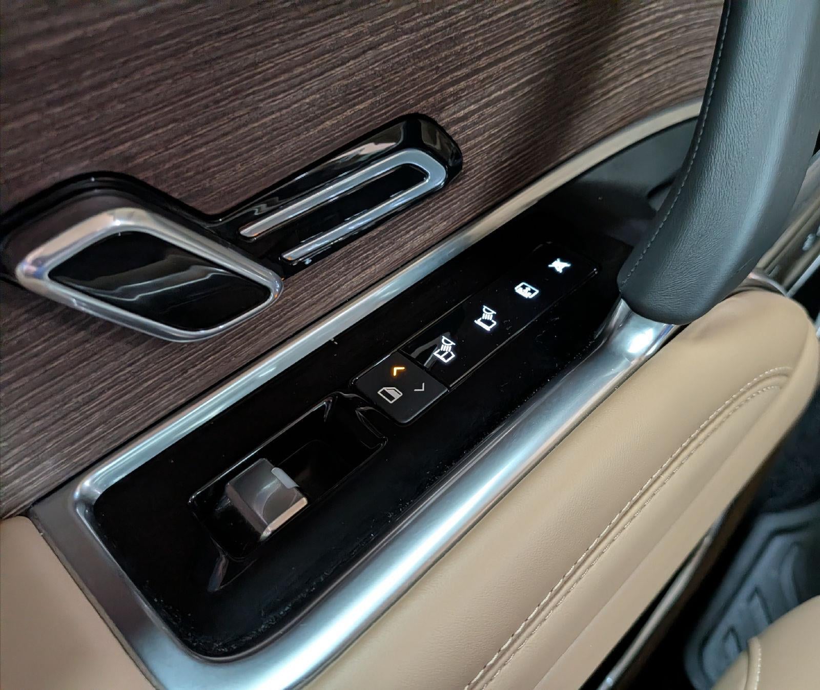 2025 Land Rover Range Rover P400 SE