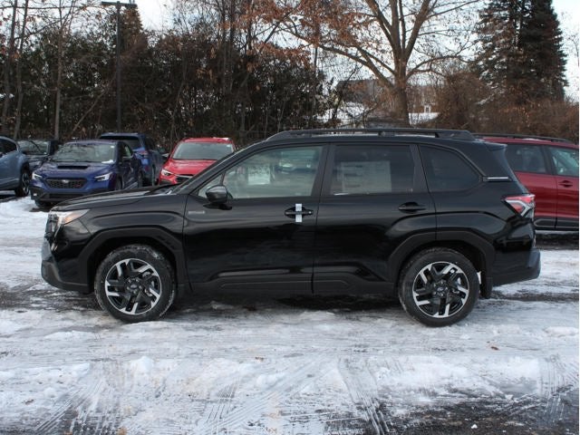 2025 Subaru Forester Premium Hybrid