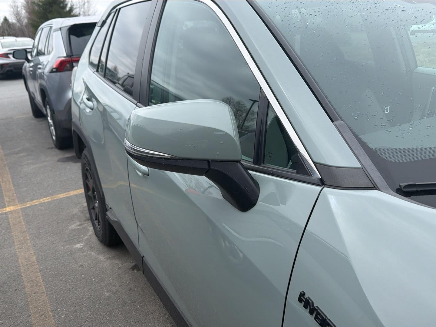 2020 Toyota RAV4 Hybrid XLE