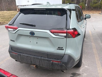 2020 Toyota RAV4 Hybrid XLE