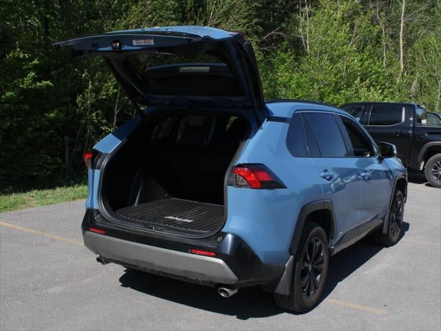 2024 Toyota RAV4 Hybrid SE