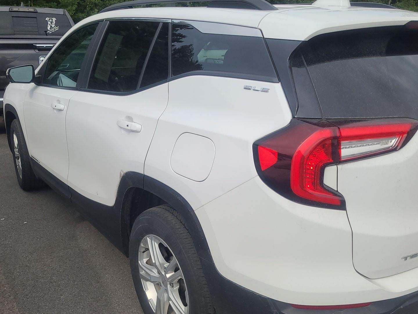 2022 GMC Terrain SLE
