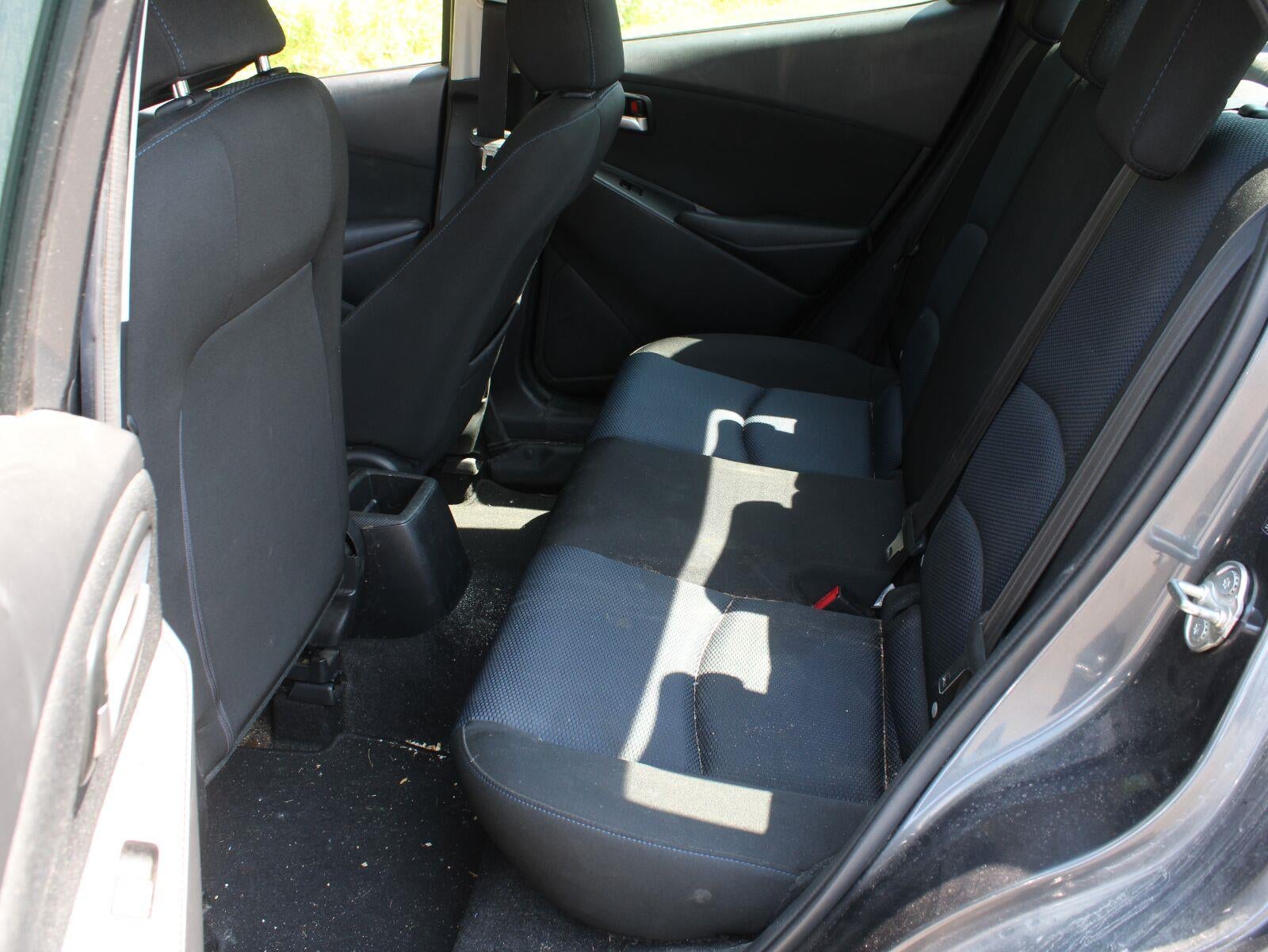 2019 Toyota Yaris Sedan LE
