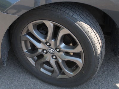 2019 Toyota Yaris Sedan LE