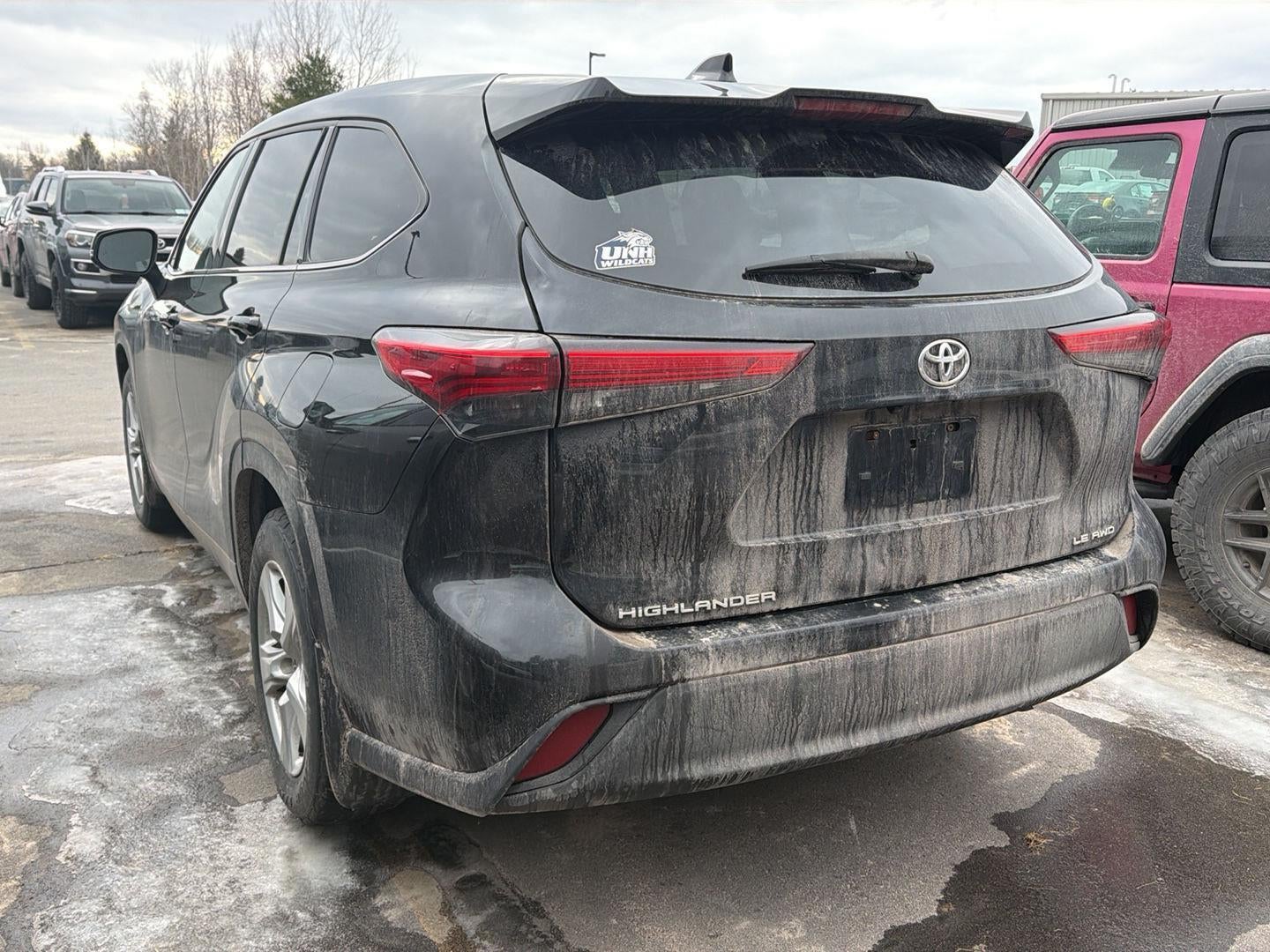 2020 Toyota Highlander LE