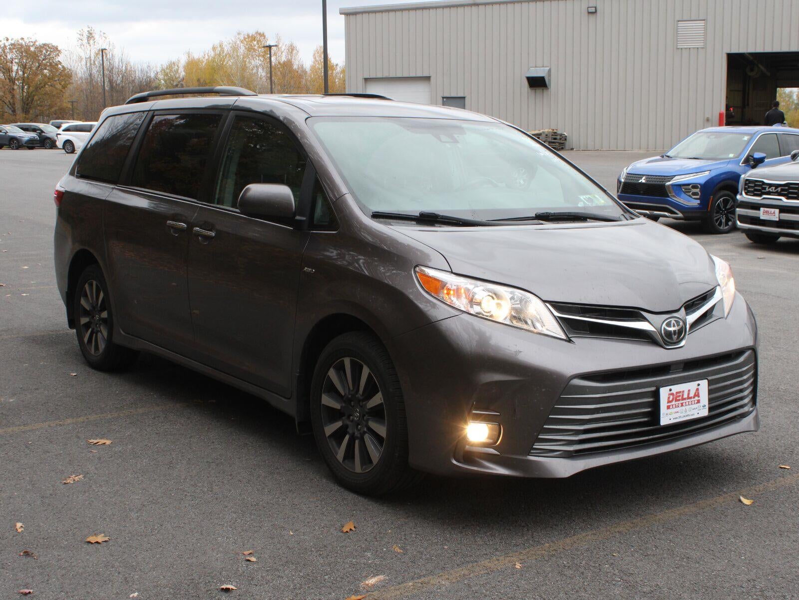 2019 Toyota Sienna XLE