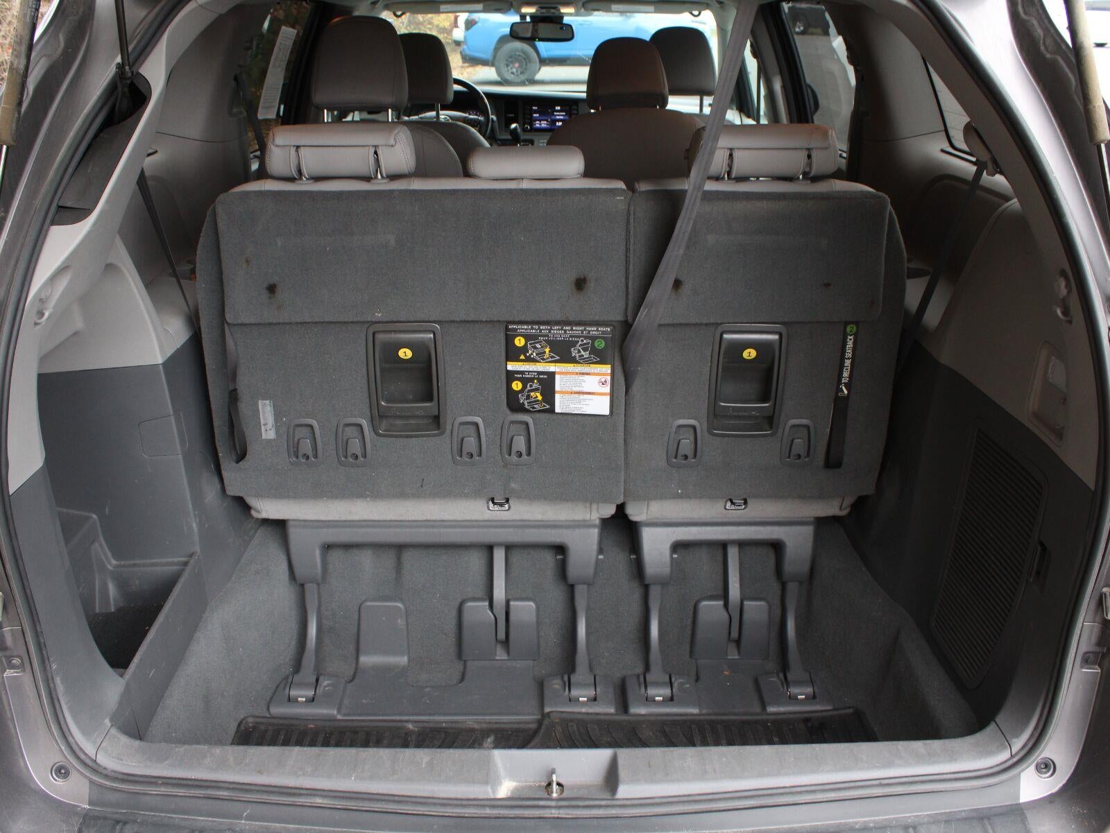 2019 Toyota Sienna XLE