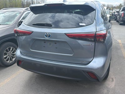 2022 Toyota Highlander Hybrid XLE