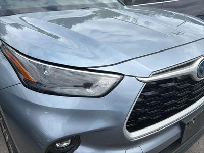 2022 Toyota Highlander Hybrid XLE