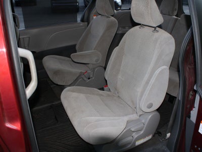 2017 Toyota Sienna LE
