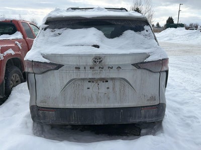 2023 Toyota Sienna XLE