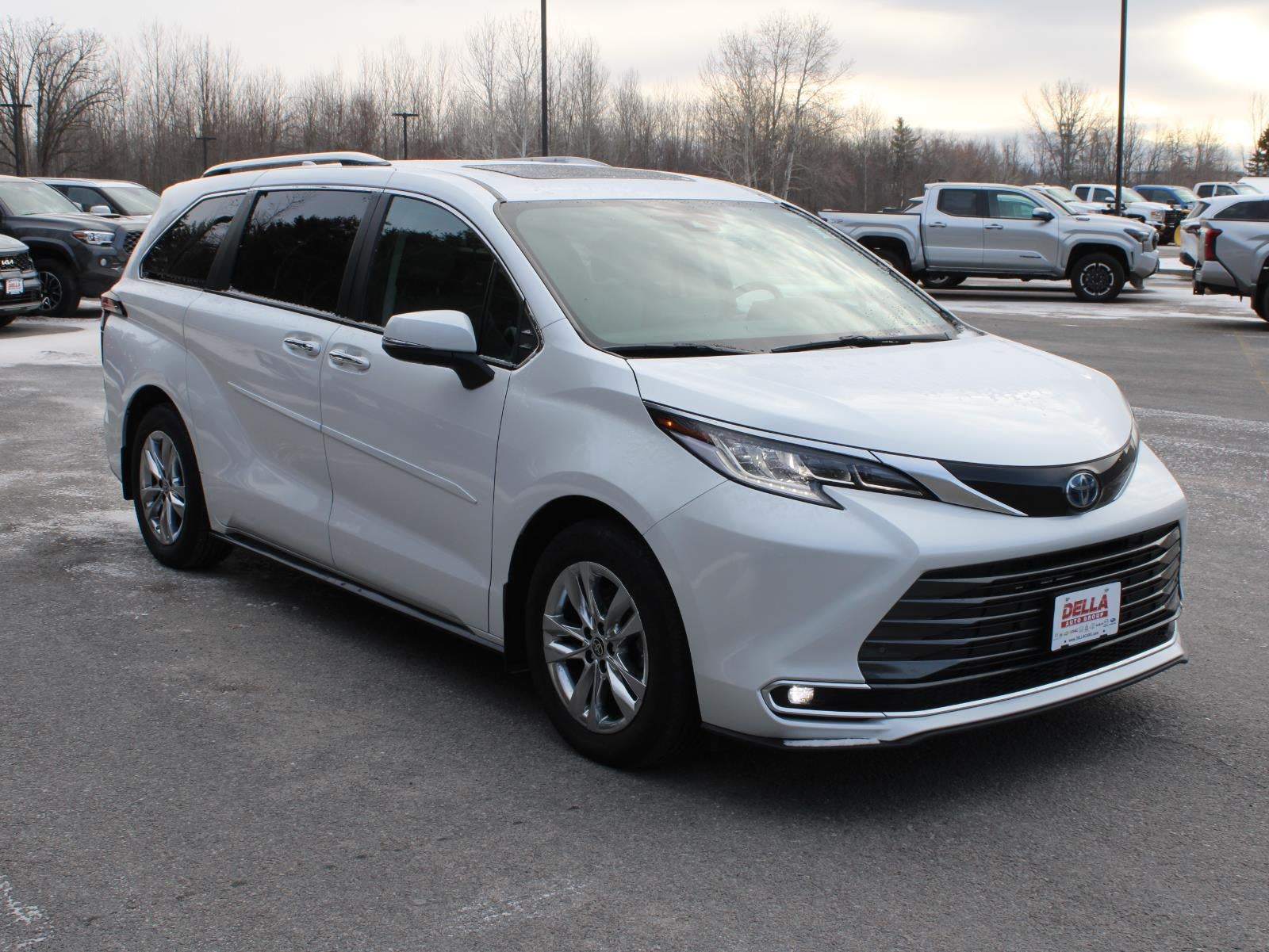2023 Toyota Sienna Limited