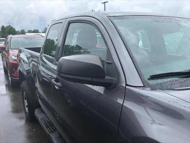 2017 Toyota Tacoma SR