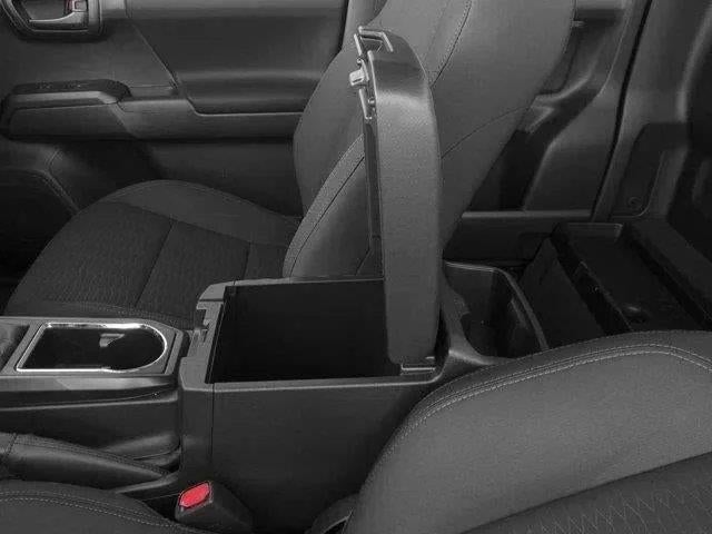 2017 Toyota Tacoma SR