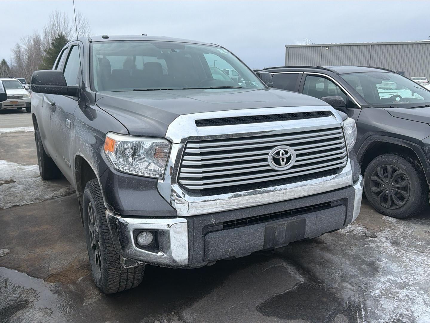 2017 Toyota Tundra SR