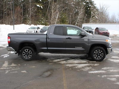 2017 Toyota Tundra SR