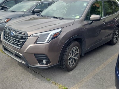 2022 Subaru Forester Premium