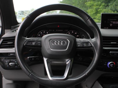 2019 Audi Q7 Premium Plus