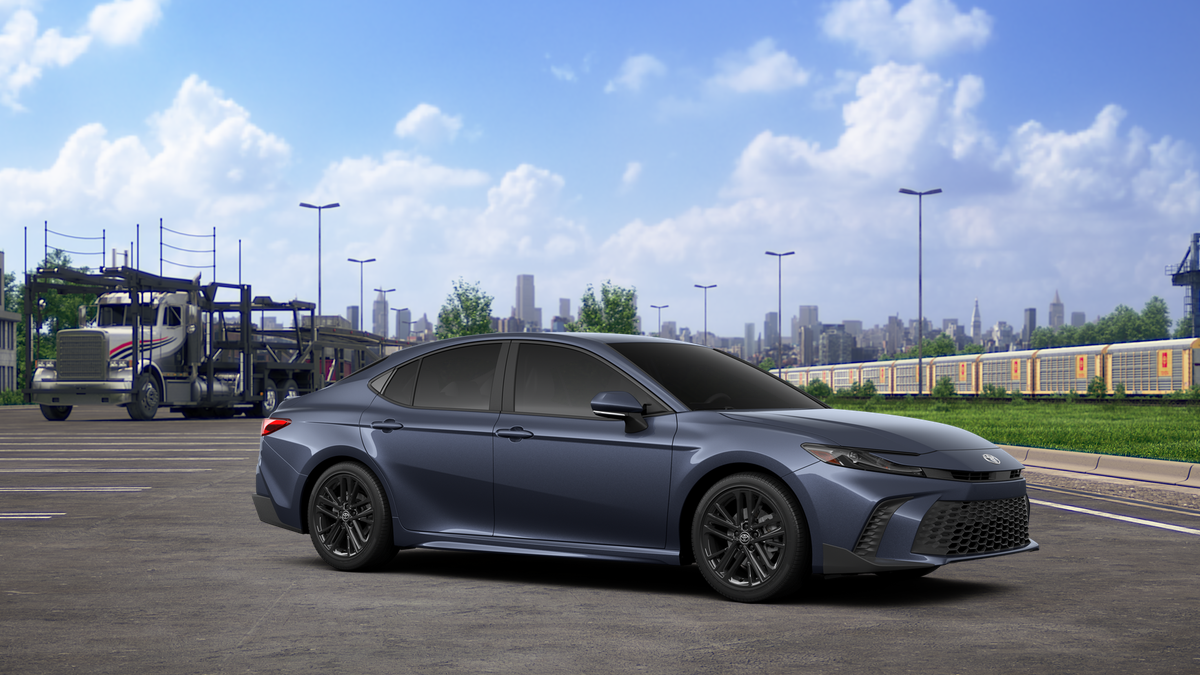 2026 Toyota Camry SE - Photo 14