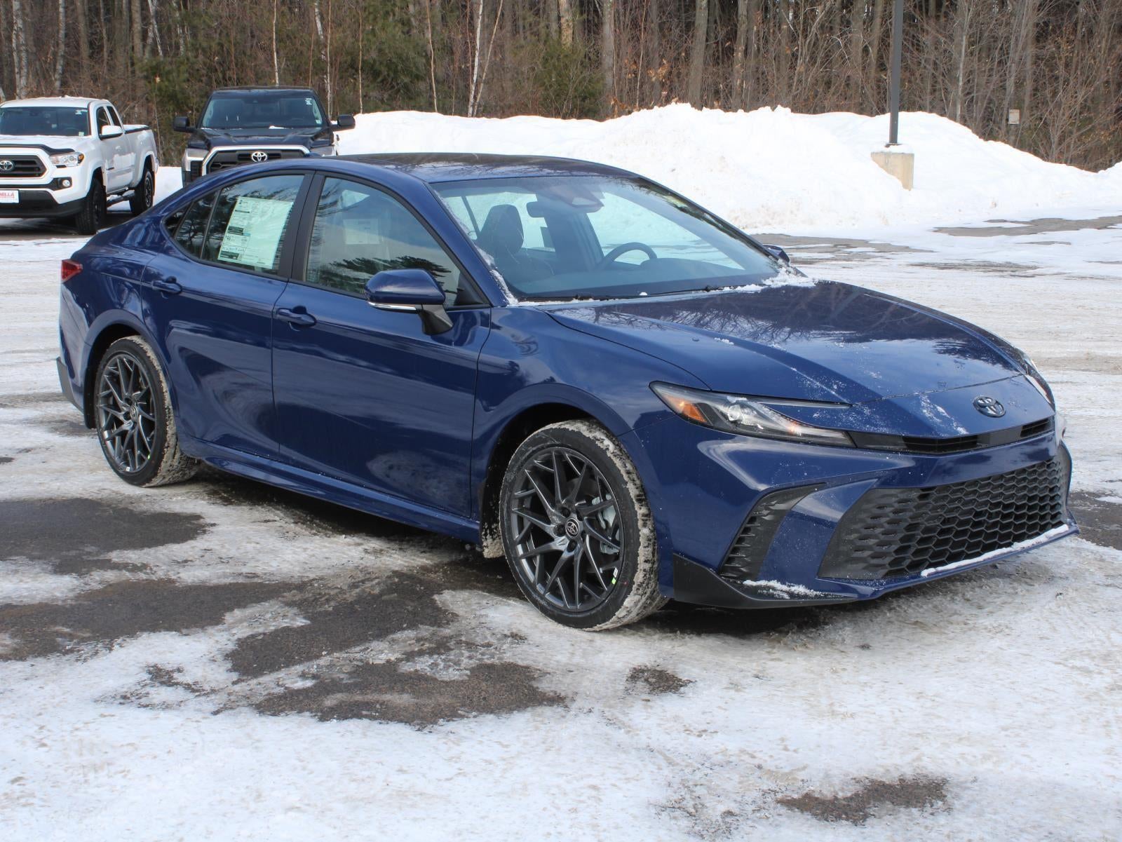2026 Toyota Camry SE AWD