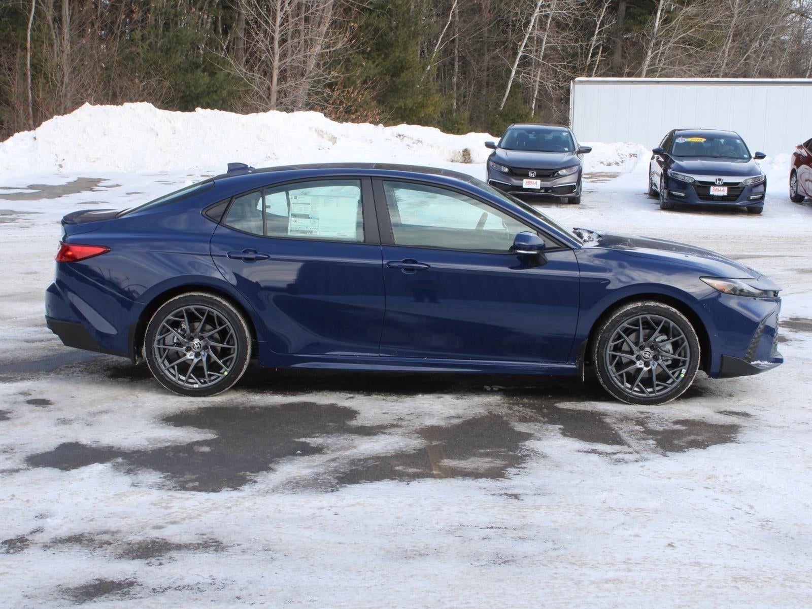 2026 Toyota Camry SE AWD
