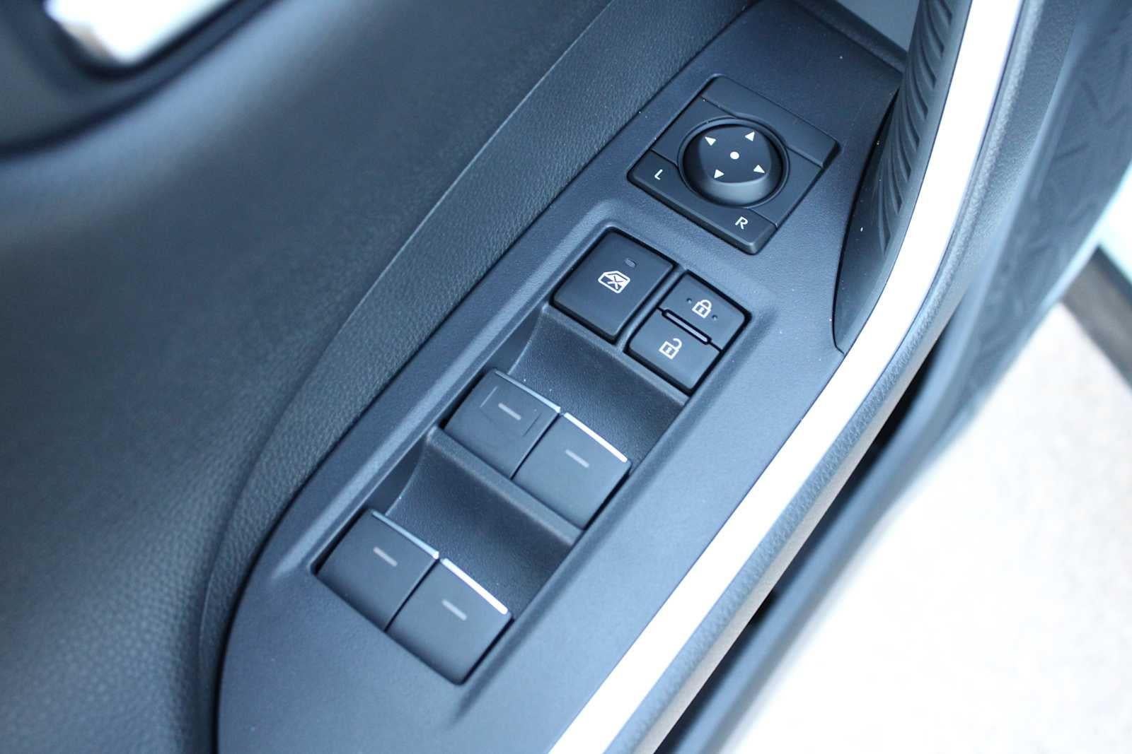 2025 Toyota RAV4 Hybrid XSE