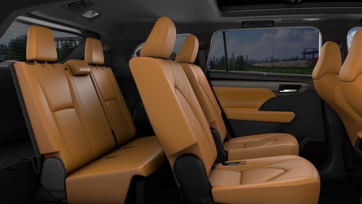 2026 Toyota Highlander Hybrid Platinum