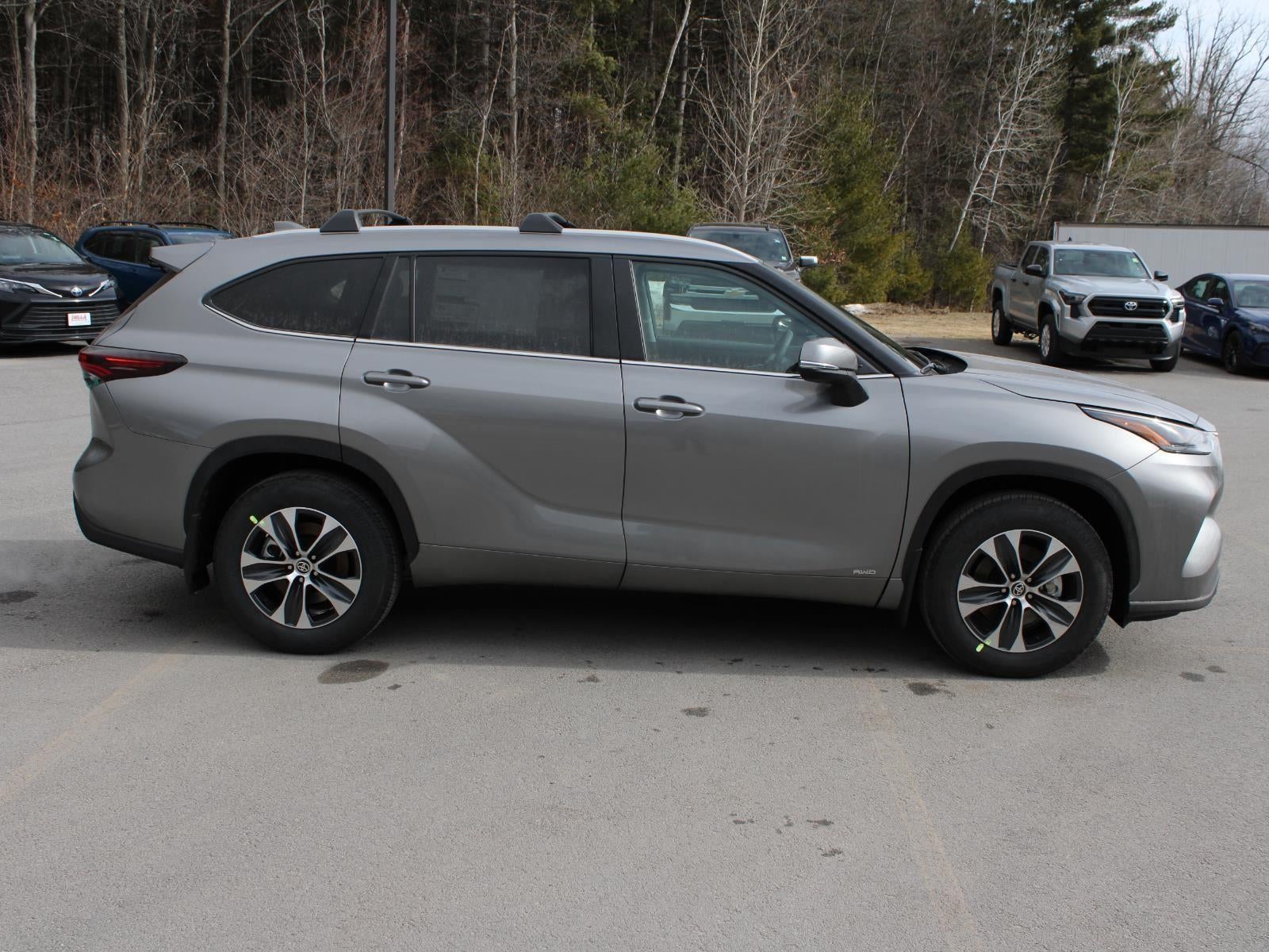 2026 Toyota Highlander Hybrid XLE